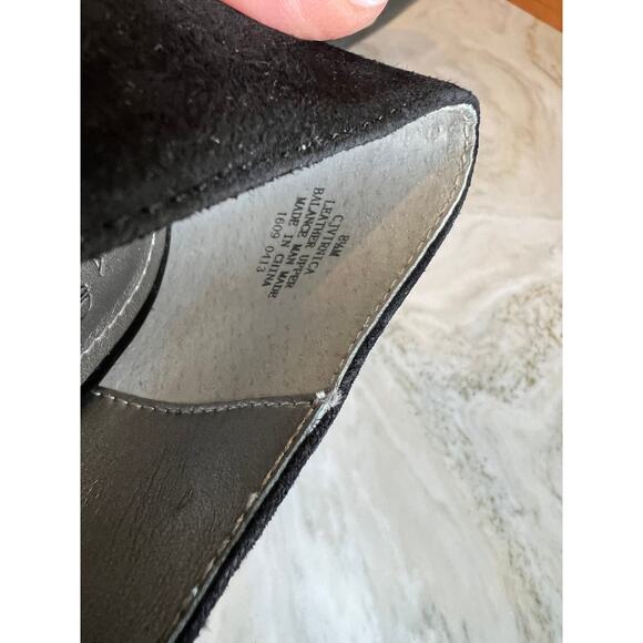 Circa Joan and David Luxe black suede bow detail pumps 8.5 - Picture 8 of 8